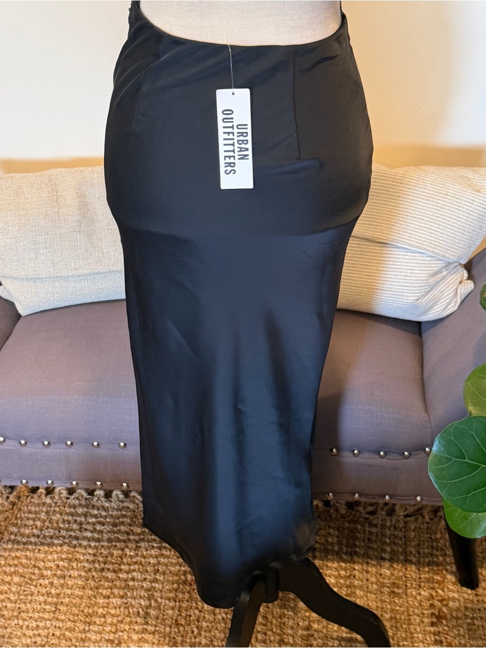 Urban Outfitters Edy Satin Midi Skirt Slit Black Side Zip Sz S NWT - Picture 7 of 9